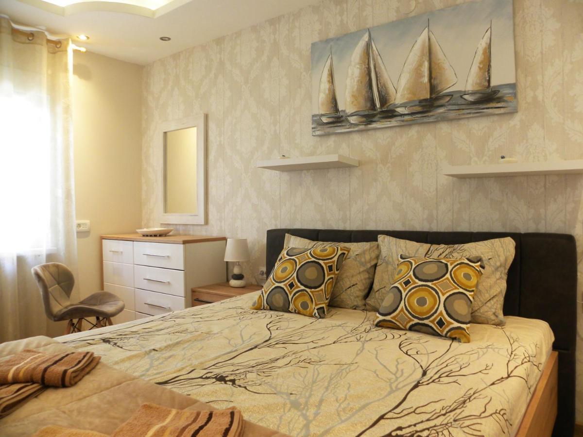 Apartments Aleksandra Risan Zewnętrze zdjęcie