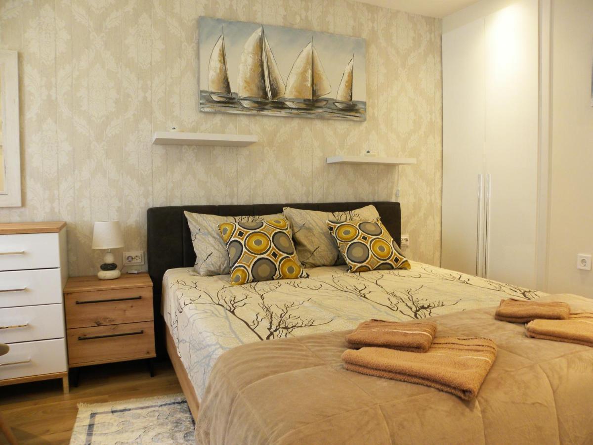 Apartments Aleksandra Risan Zewnętrze zdjęcie