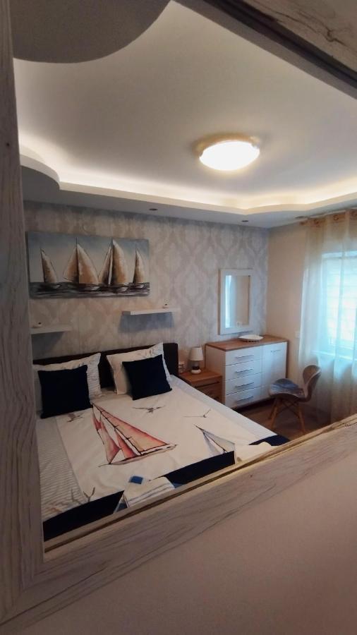 Apartments Aleksandra Risan Zewnętrze zdjęcie