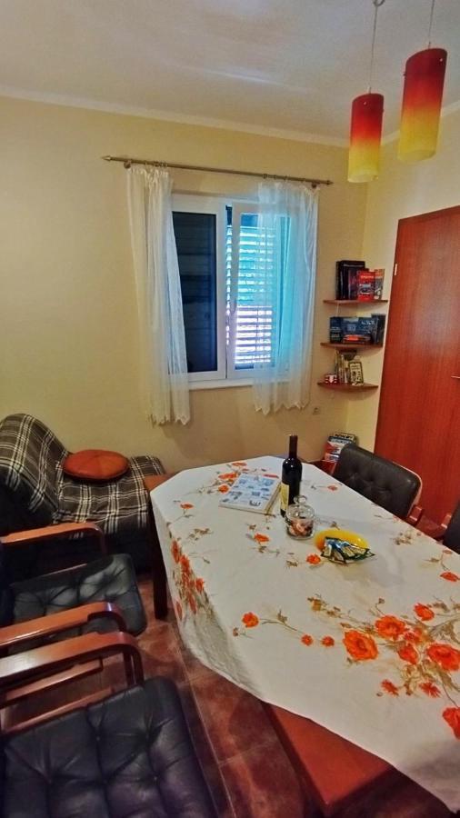 Apartments Aleksandra Risan Zewnętrze zdjęcie